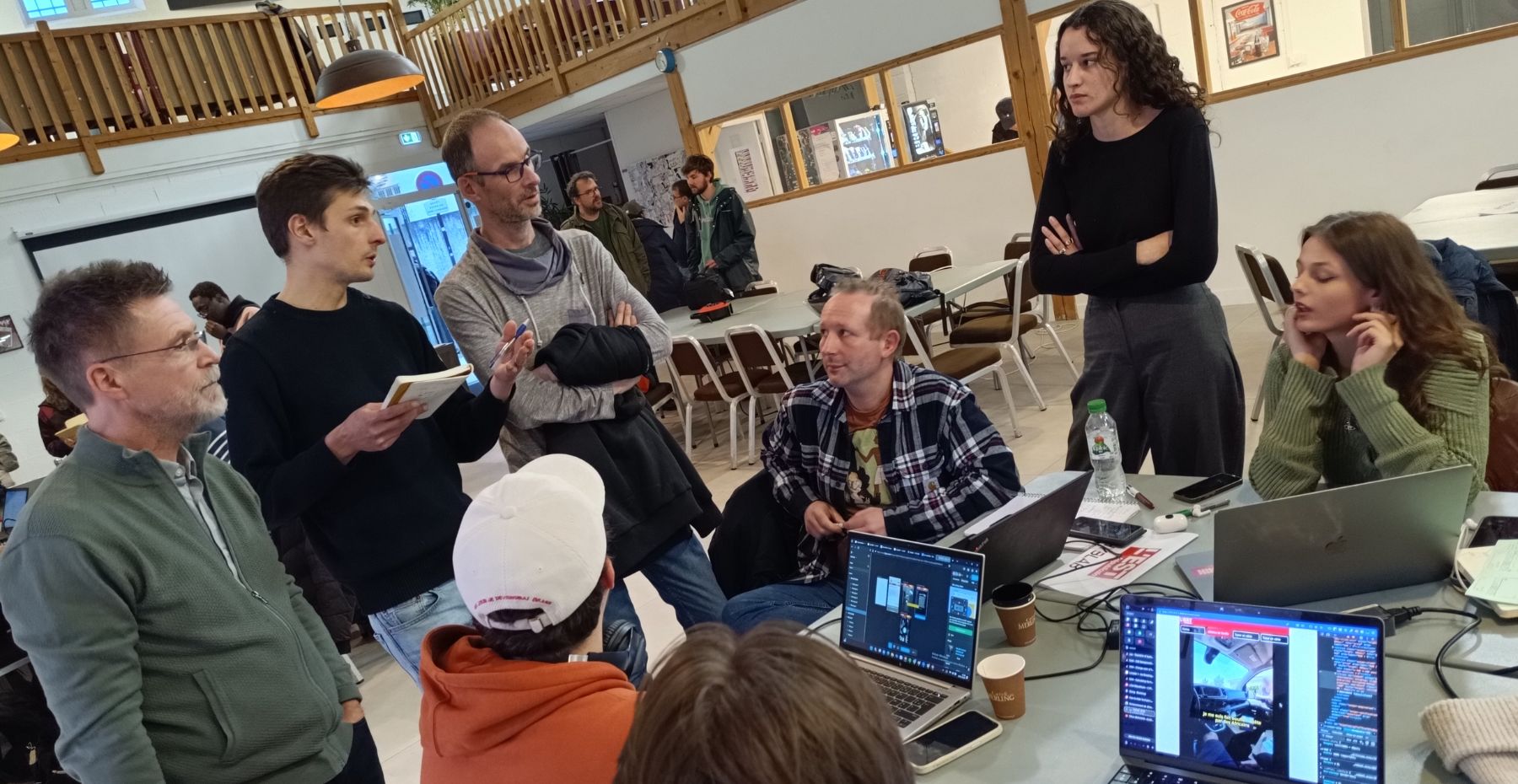 Comment l’IA a accéléré les 10 projets éditoriaux du HybLab (ou pas)